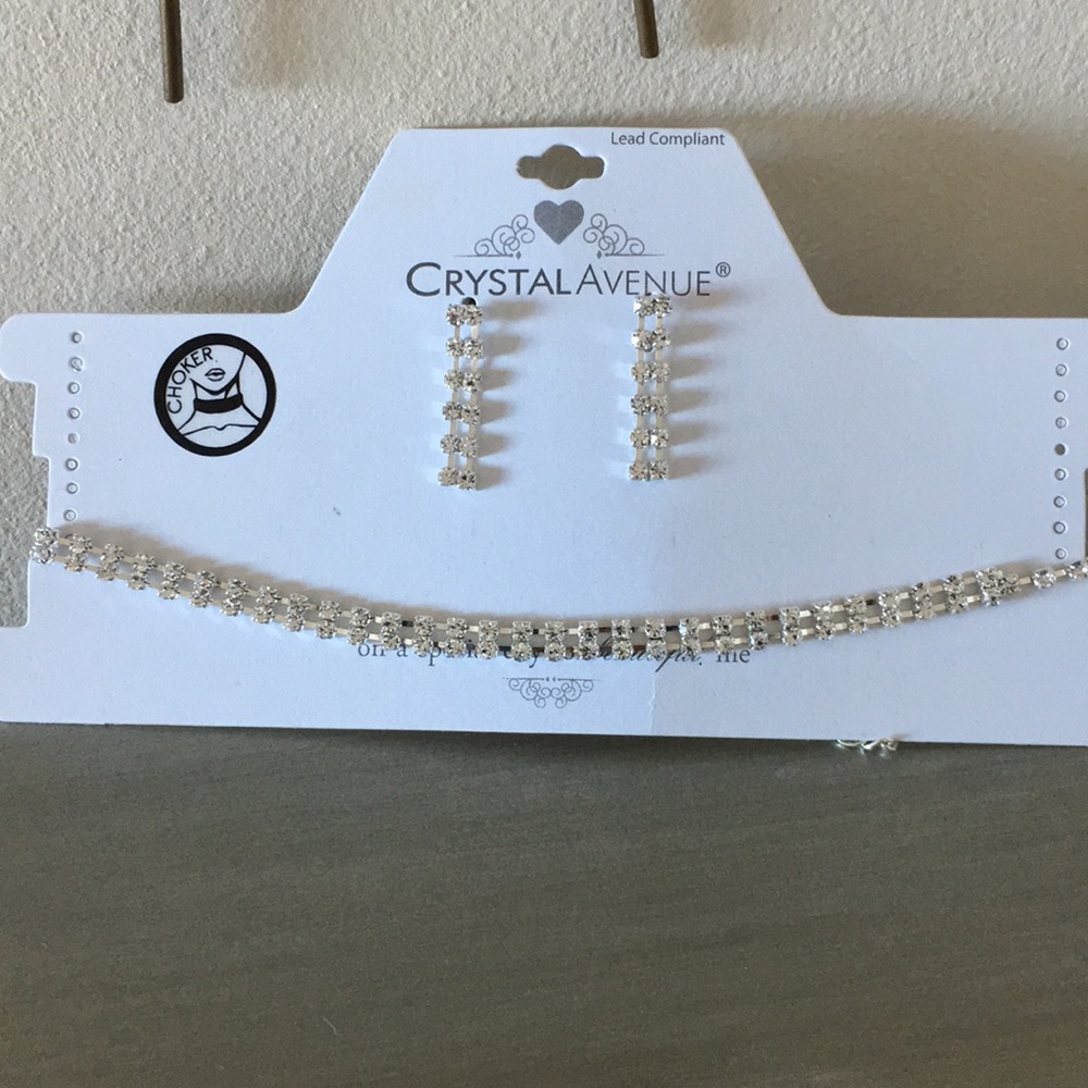 Crystal style choker and earring set